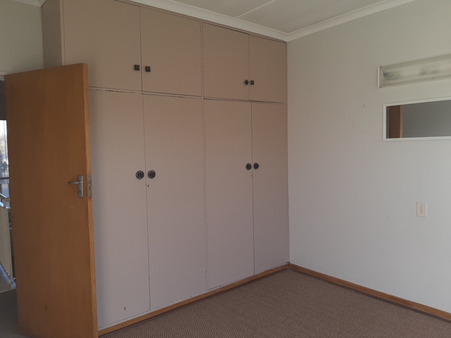 To Let 4 Bedroom Property for Rent in Suidrand Free State